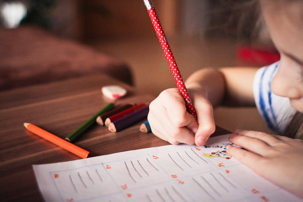 5 Tip Untuk Mengukuhkan Kemahiran Menulis Anak